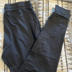 BuffBunny black jasmine joggers size large